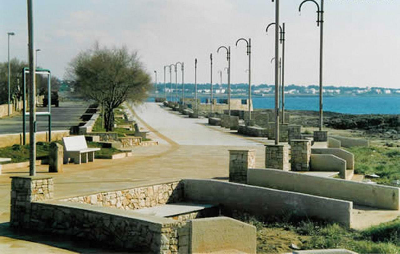 מרינה די מנקוורסה Casa Vacanze Manila מראה חיצוני תמונה